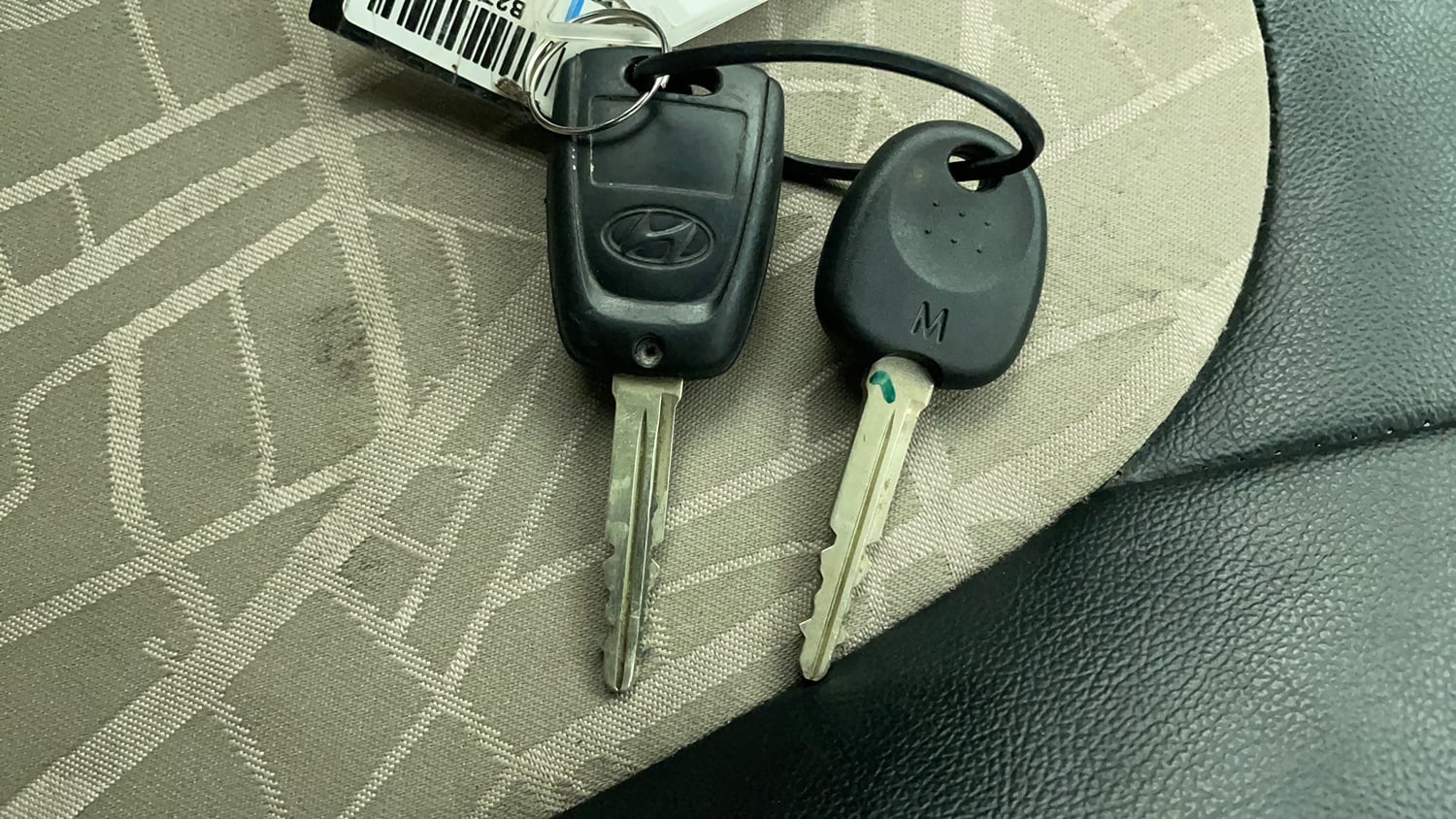 Used 2019 Hyundai Grand i10 Sportz 1.2 Kappa VTVT Petrol Manual top_features Rear camera