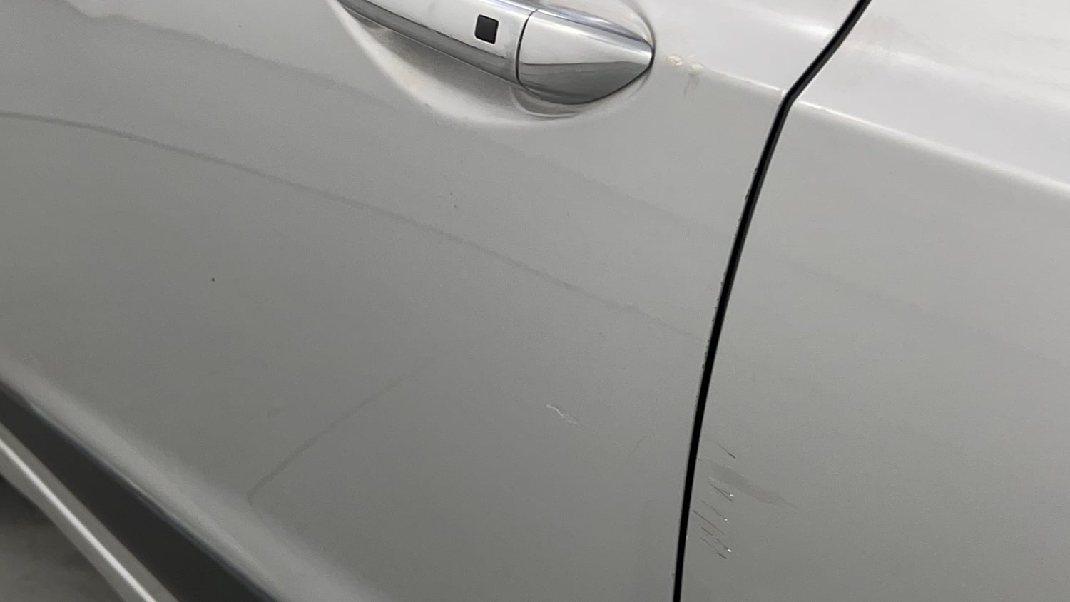 Used 2016 Hyundai Grand i10 Asta AT 1.2 Kappa VTVT Petrol Automatic dents MINOR DENT