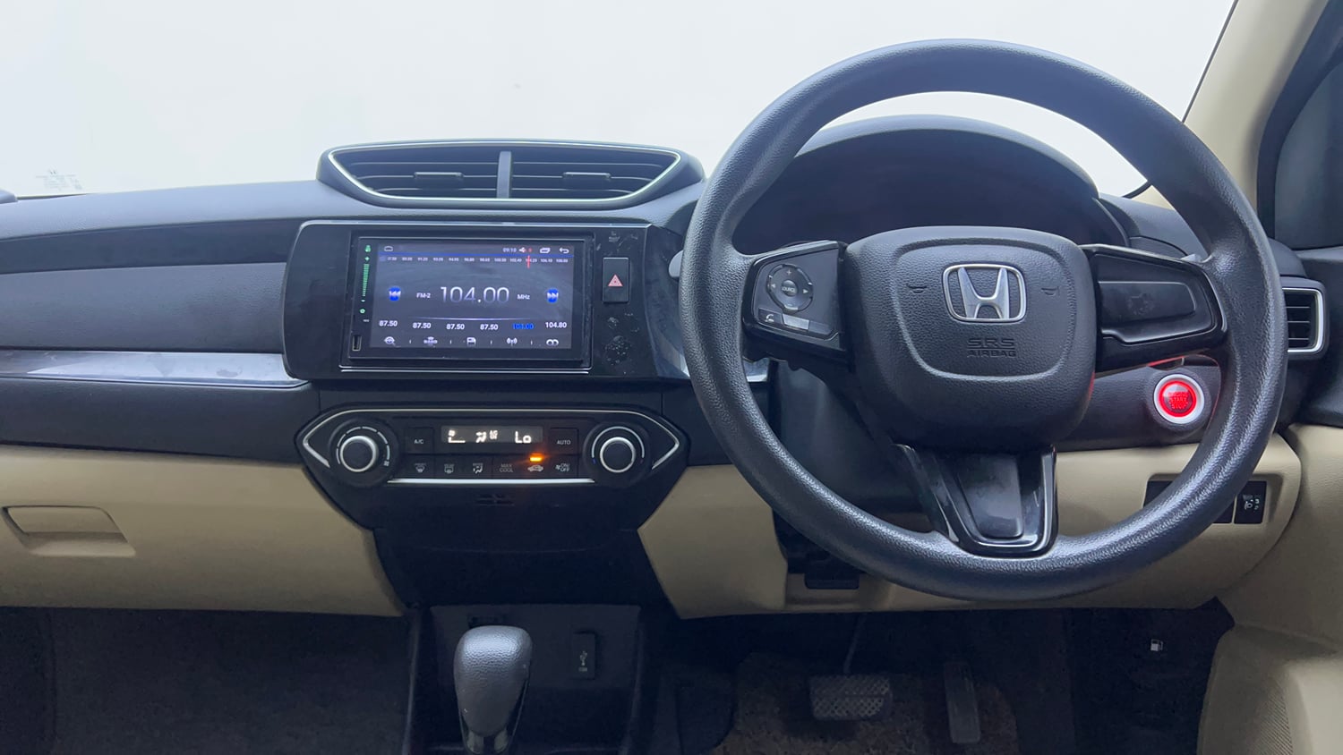 Used 2019 Honda Amaze 1.2 V CVT Petrol Petrol Automatic interior MUSIC SYSTEM & AC CONTROL VIEW