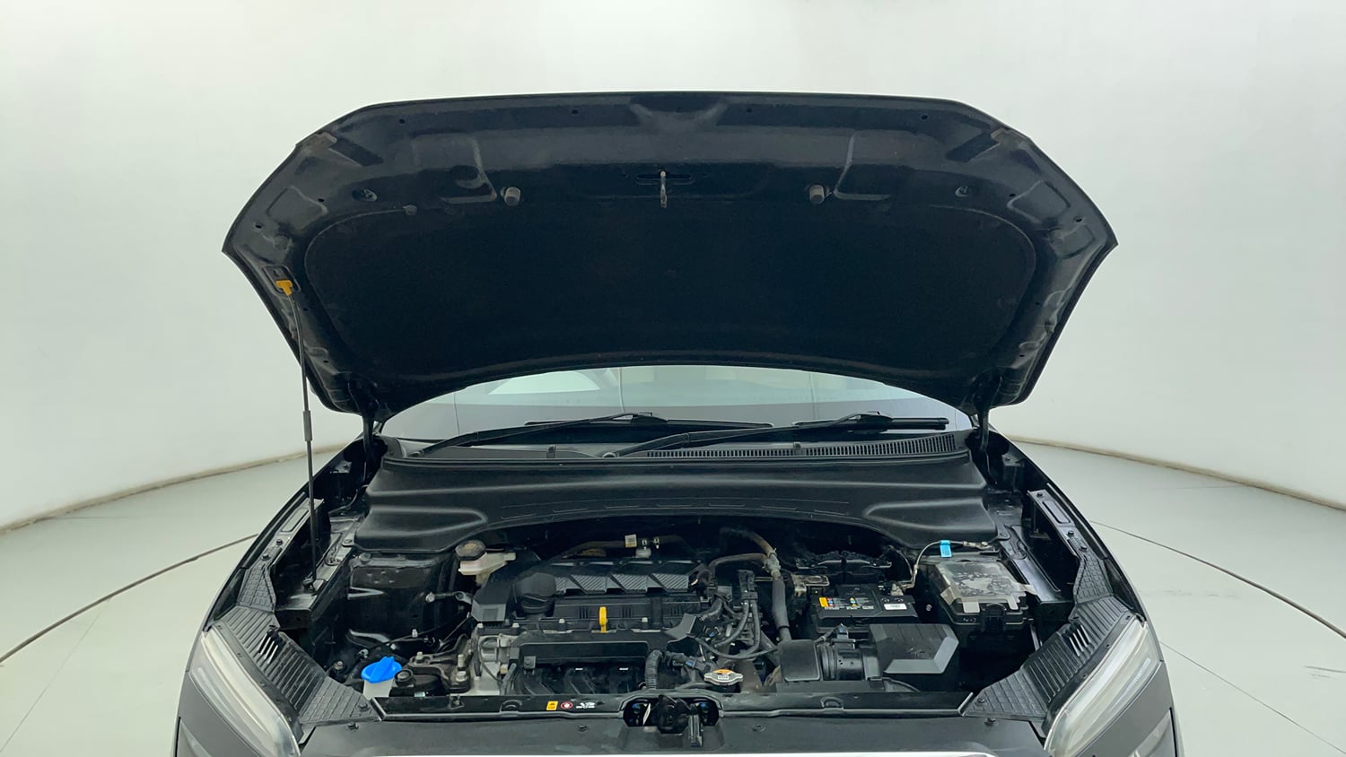 Used 2023 Hyundai Creta SX 1.5 Petrol IVT Petrol Automatic engine ENGINE & BONNET OPEN FRONT VIEW