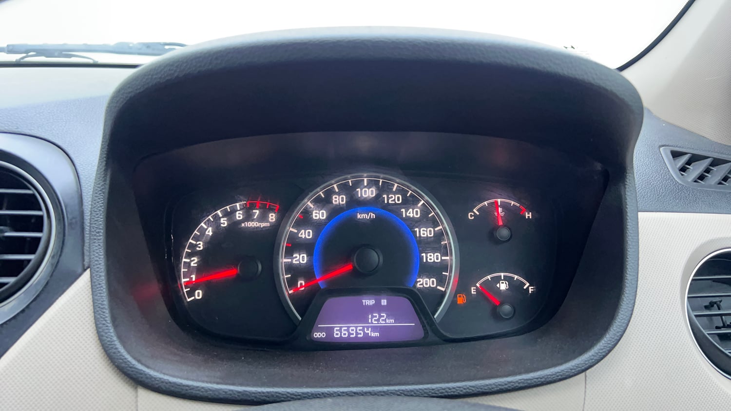 Used 2013 Hyundai Grand i10 Magna 1.2 Kappa VTVT Petrol Manual interior CLUSTERMETER VIEW