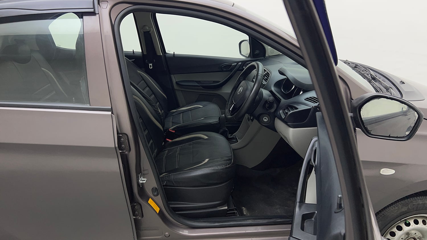 Used 2019 Tata Tiago Revotron XE Petrol Manual interior RIGHT SIDE FRONT DOOR CABIN VIEW