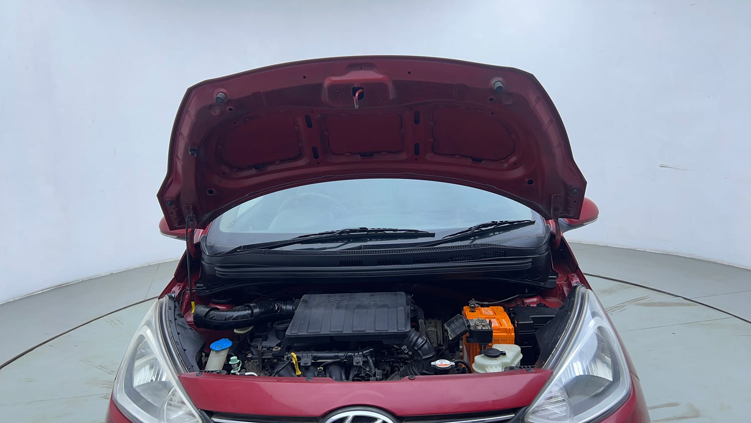 Used 2015 Hyundai Xcent SX 1.2 Petrol Manual engine ENGINE & BONNET OPEN FRONT VIEW
