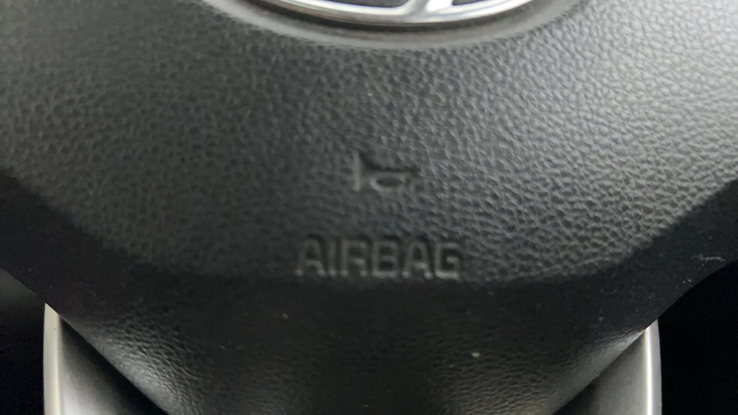 Used 2019 Hyundai Venue SX Plus 1.0 Turbo DCT Petrol Automatic top_features Airbags