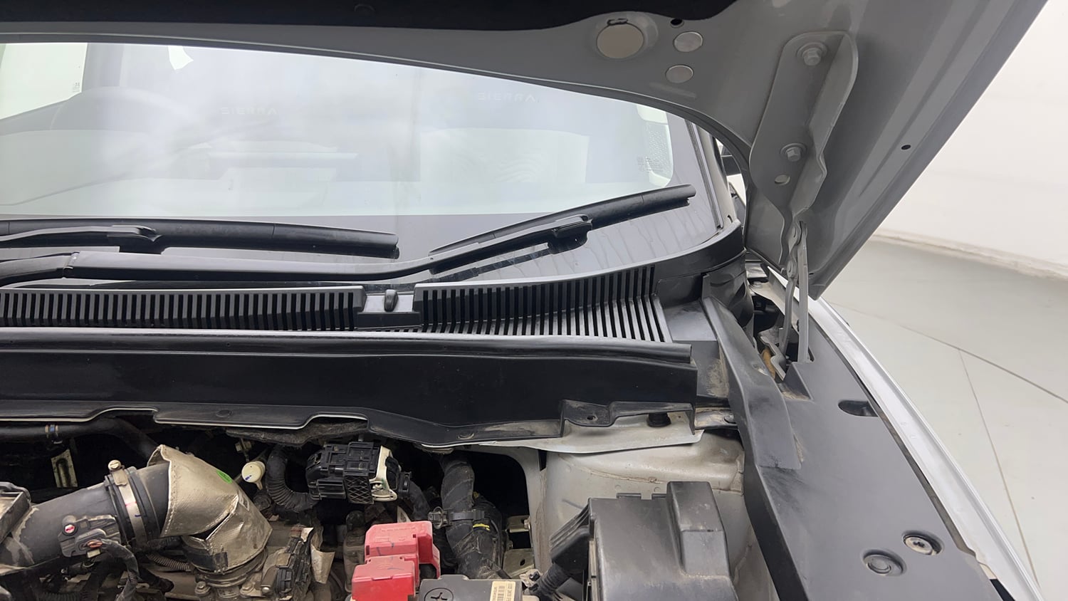 Used 2026 Tata Sierra Pure P MT Petrol Petrol Manual engine ENGINE LEFT SIDE HINGE & APRON VIEW