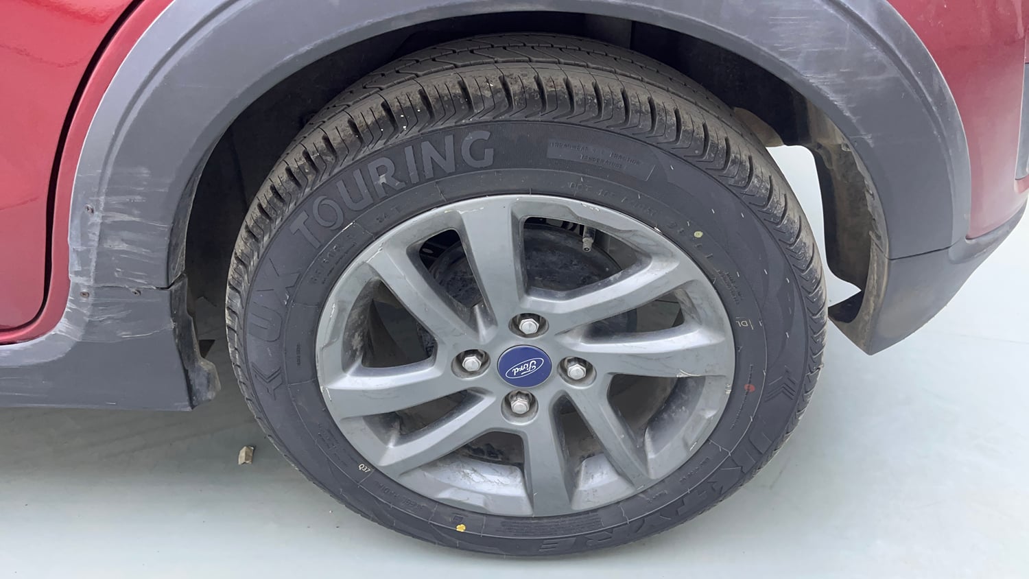 Used 2019 Ford Freestyle Titanium 1.2 Ti-VCT Petrol Manual tyres LEFT REAR TYRE RIM VIEW
