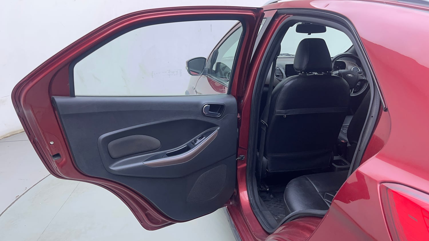 Used 2019 Ford Freestyle Titanium 1.2 Ti-VCT Petrol Manual interior LEFT REAR DOOR OPEN VIEW