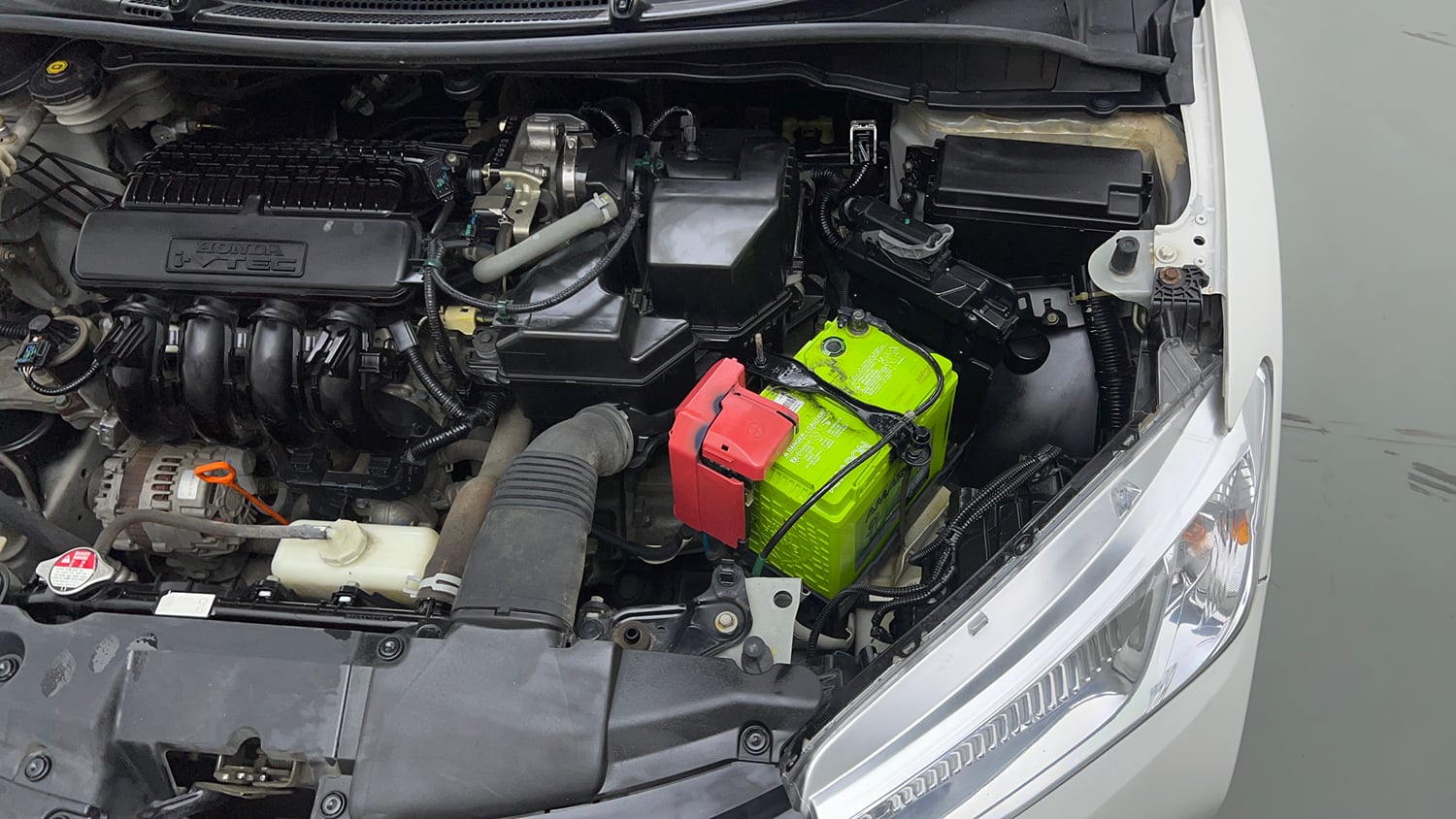 Used 2017 Honda City V Petrol Manual engine ENGINE LEFT SIDE VIEW