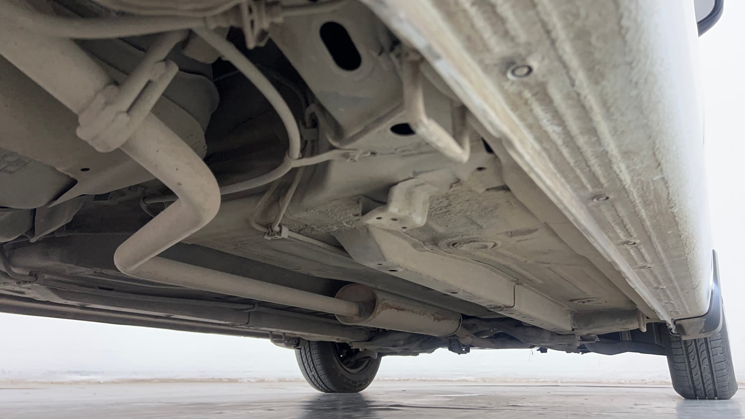 Used 2015 Maruti Suzuki Celerio VXi AMT Petrol Automatic extra REAR RIGHT UNDERBODY VIEW
