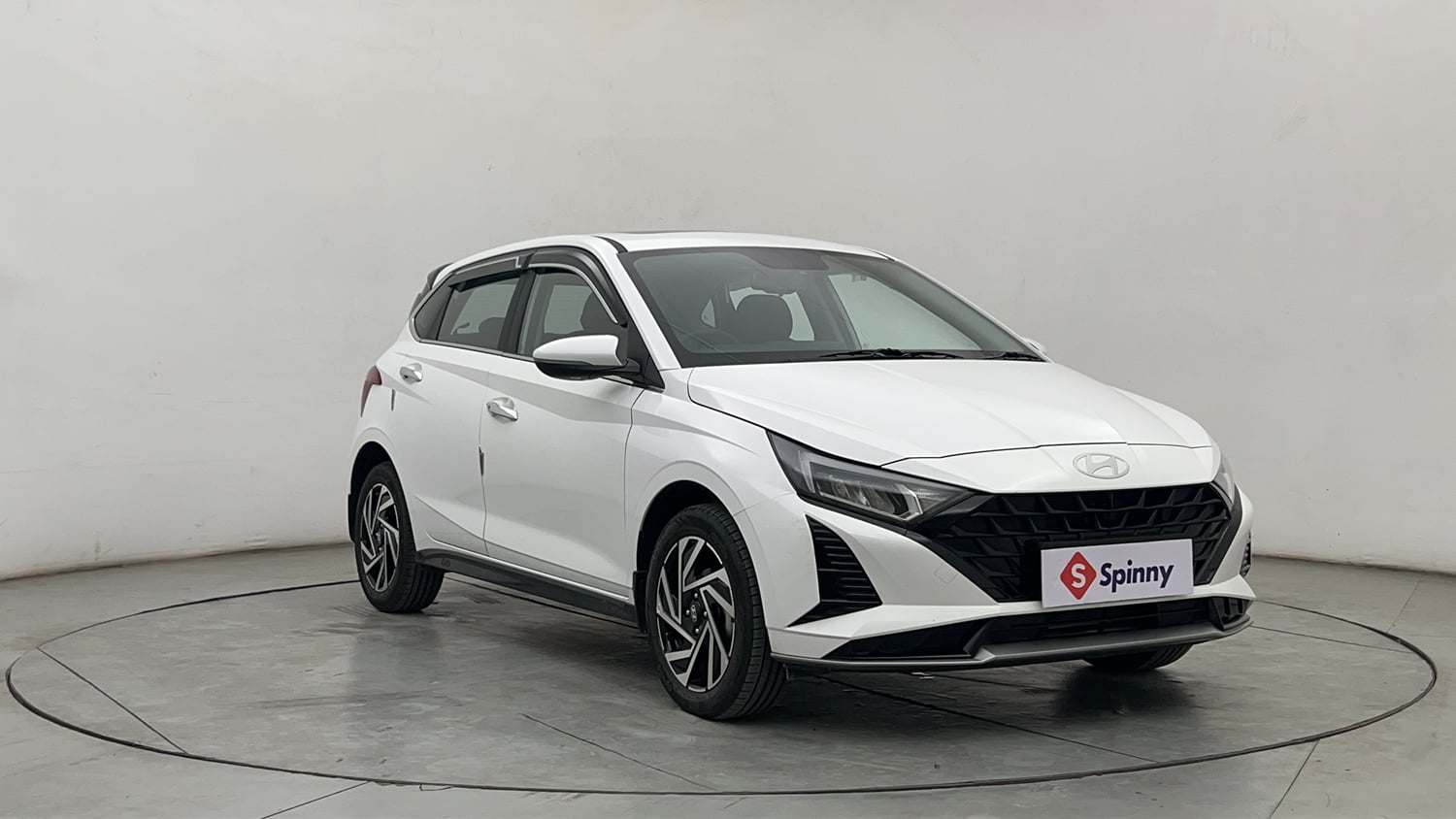 Used 2025 Hyundai New i20 Asta (O) 1.2 MT Petrol Manual exterior RIGHT FRONT CORNER VIEW