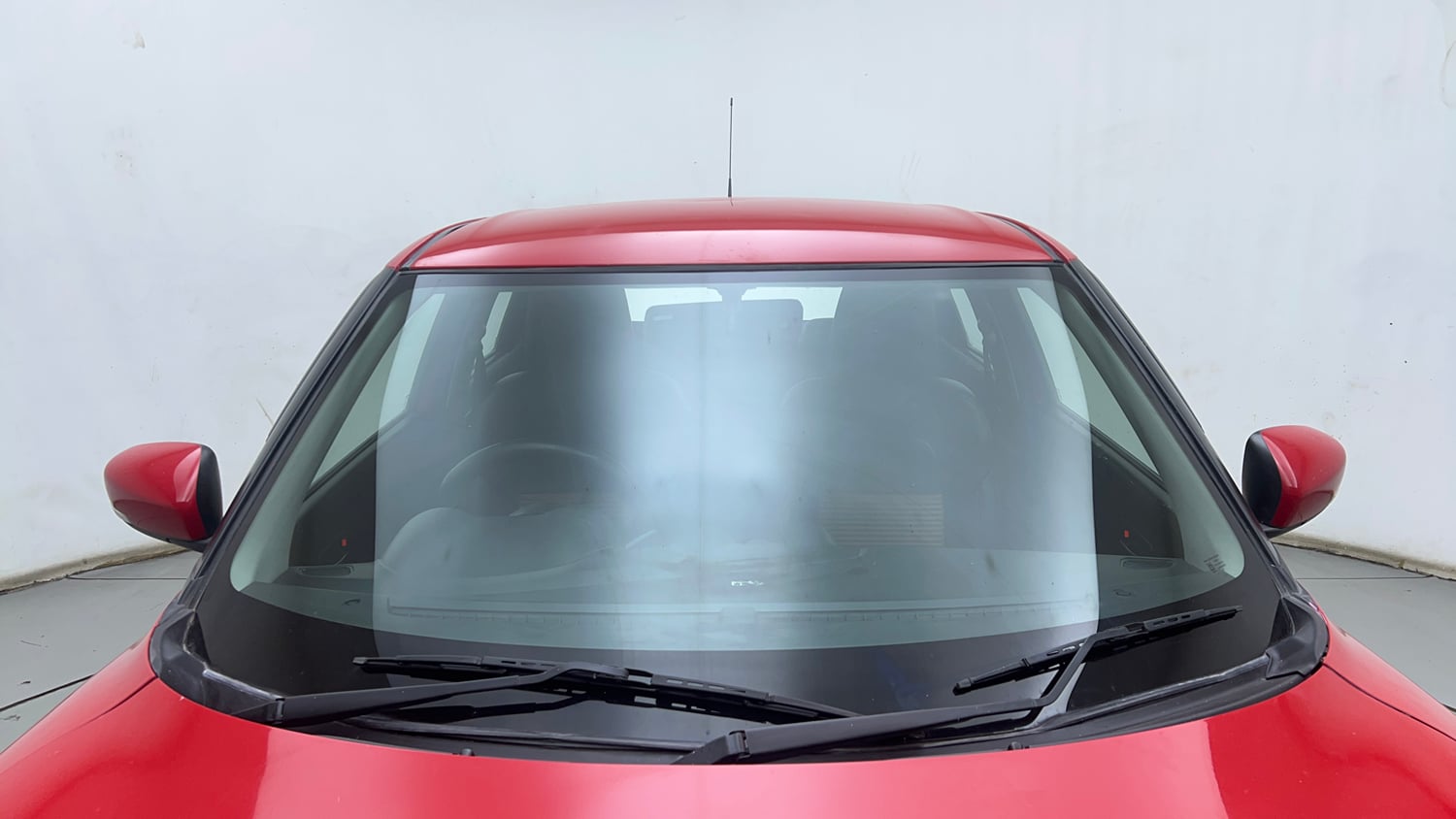 Used 2019 Maruti Suzuki Swift VXi AMT Petrol Automatic exterior FRONT WINDSHIELD VIEW