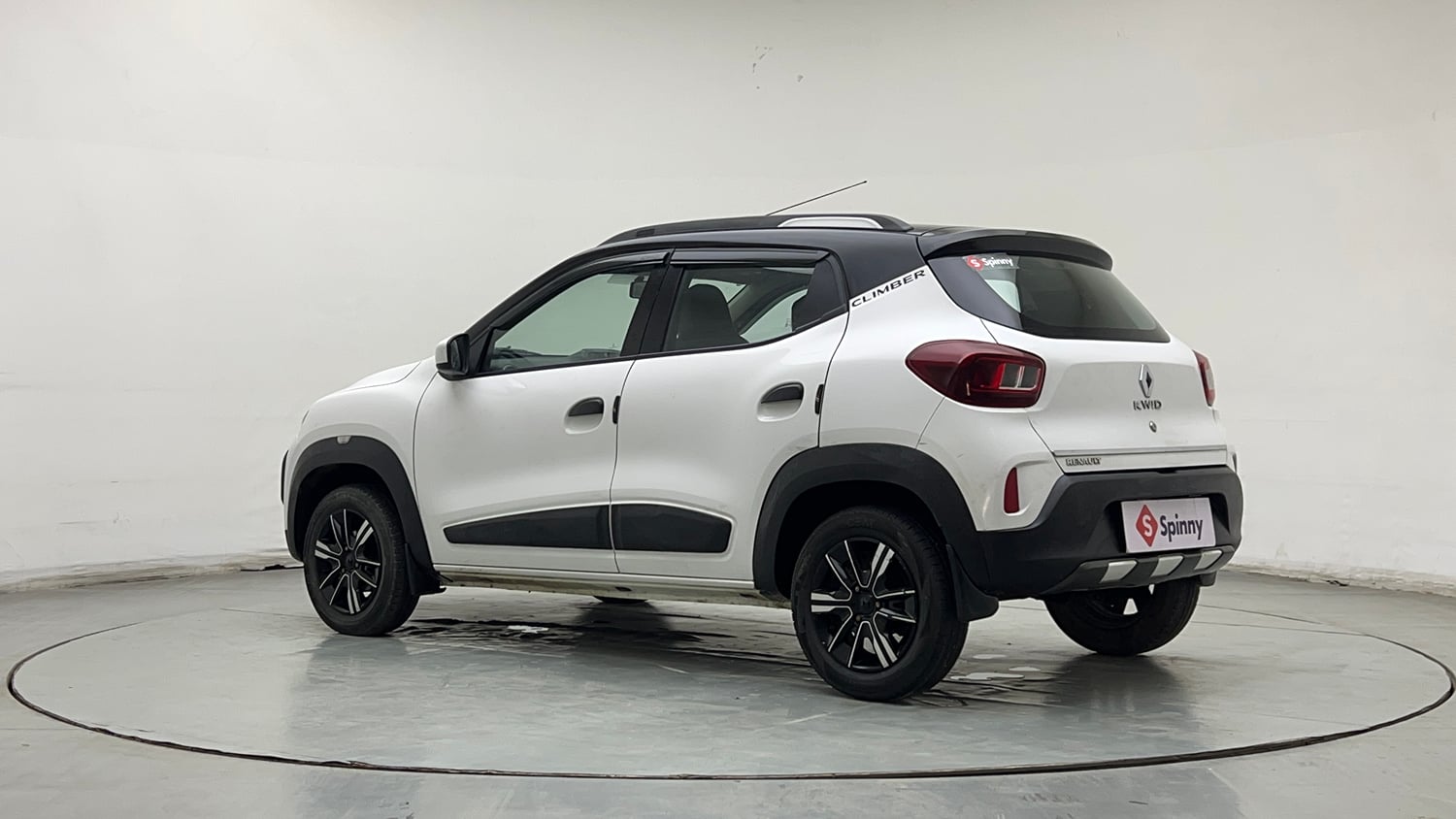 Used 2022 Renault Kwid Climber Dual Tone Petrol Manual exterior LEFT REAR CORNER VIEW