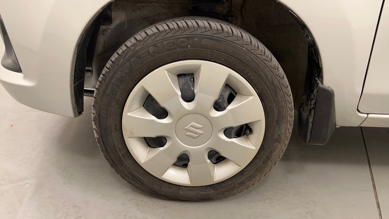 Used 2015 Maruti Suzuki Alto K10 VXi Petrol Manual tyres LEFT FRONT TYRE RIM VIEW