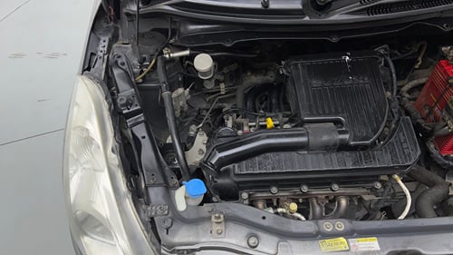 Used 2015 Maruti Suzuki Swift LXi Petrol Manual engine ENGINE RIGHT SIDE VIEW