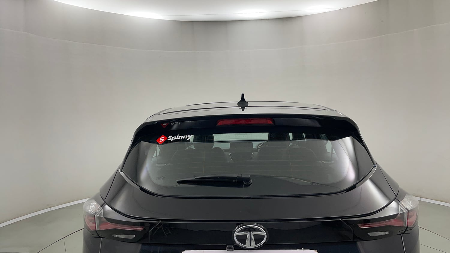 Used 2024 Tata Harrier XZA Plus (O) Dark Edition Diesel Automatic exterior BACK WINDSHIELD VIEW