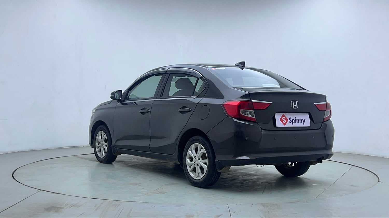 Used 2019 Honda Amaze 1.2 V CVT Petrol Petrol Automatic exterior LEFT REAR CORNER VIEW