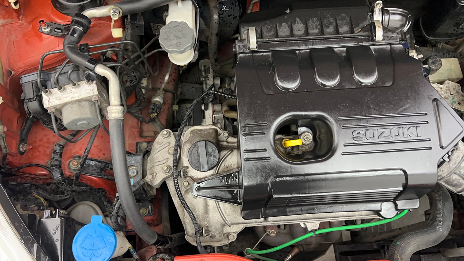 Used 2016 Maruti Suzuki Celerio ZXI (O) AMT Petrol Automatic engine ENGINE RIGHT SIDE VIEW