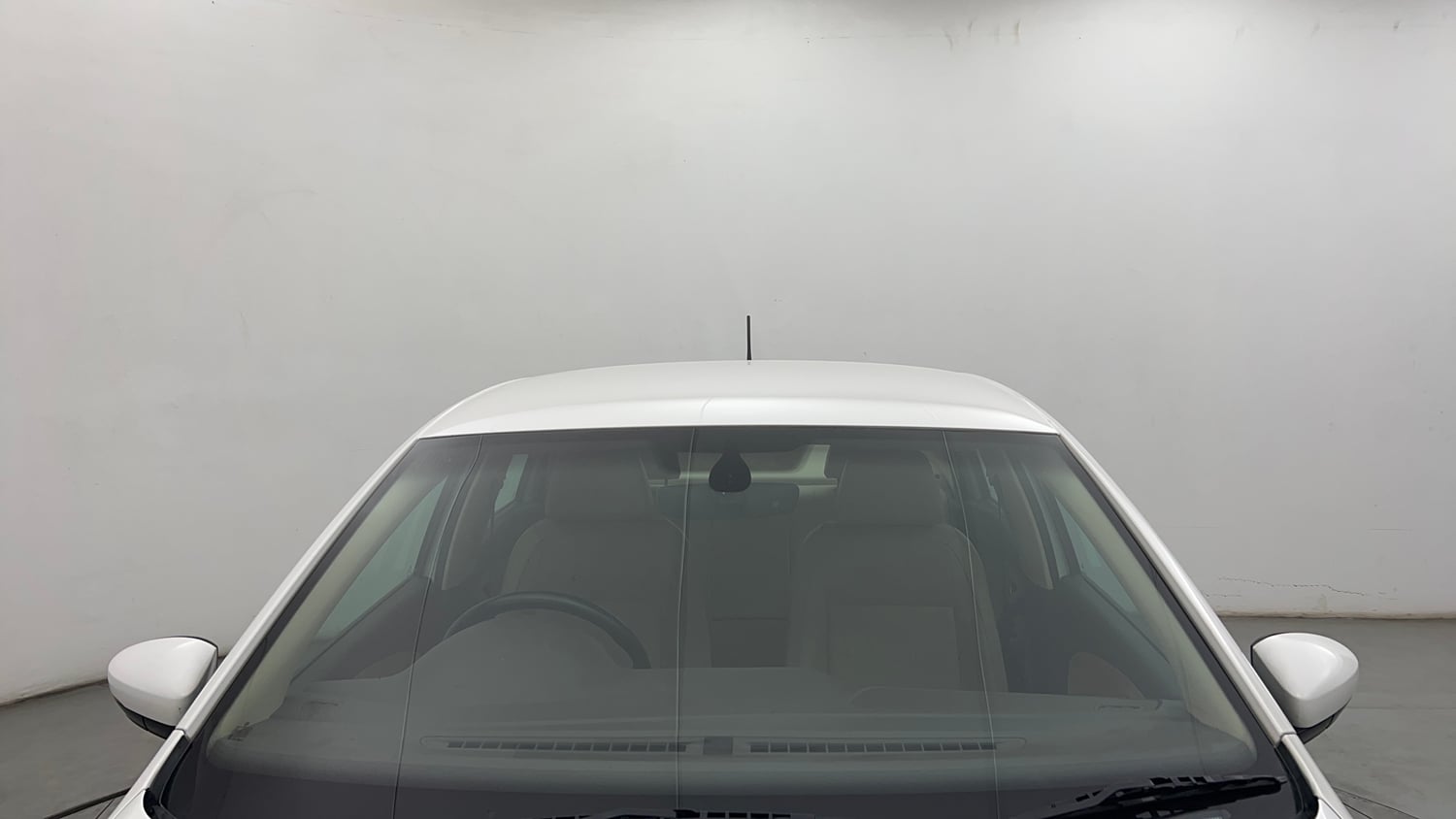 Used 2022 Volkswagen Vento Highline 1.0L TSI Petrol Manual exterior FRONT WINDSHIELD VIEW