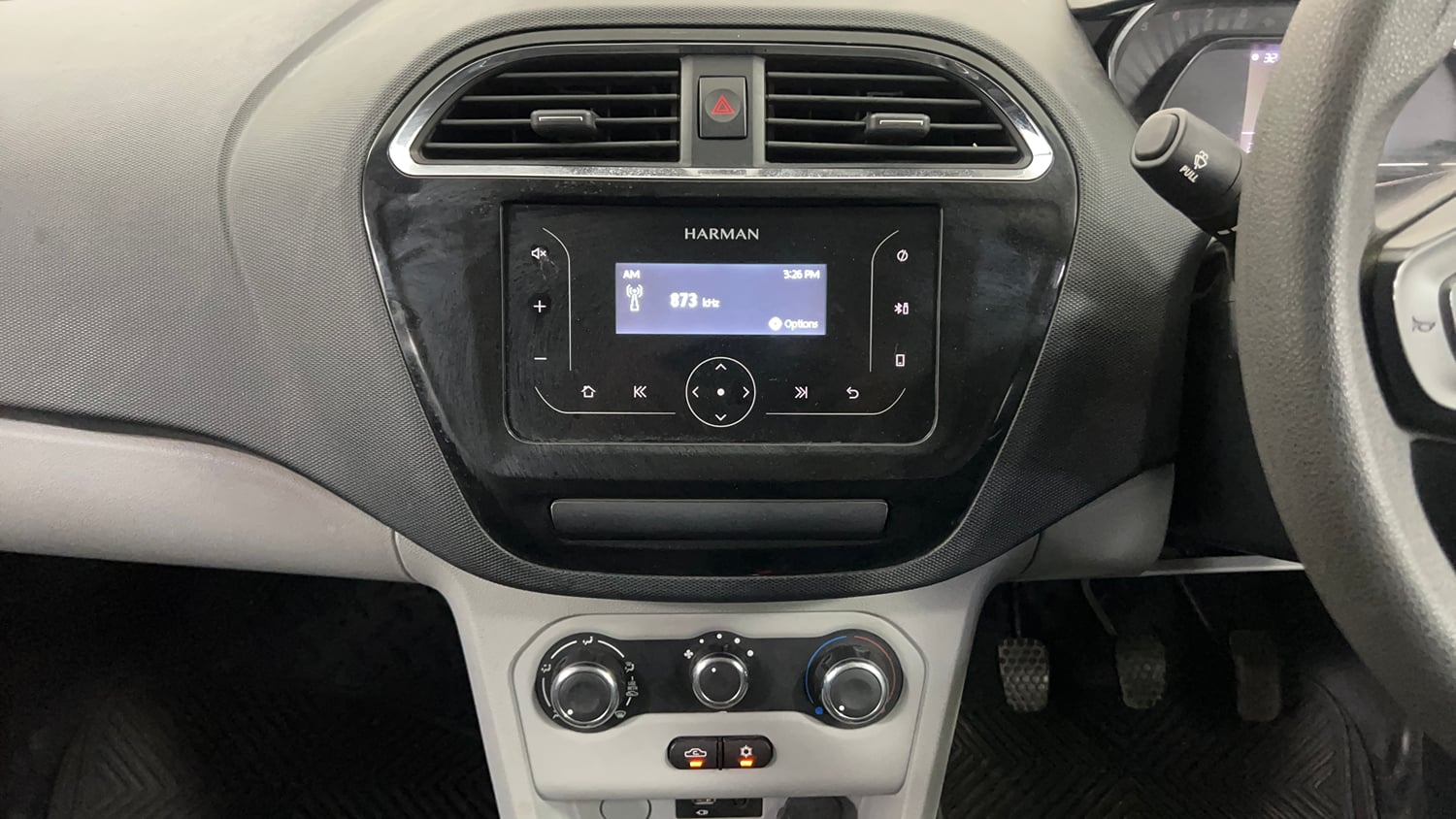 Used 2021 Tata Tiago XT Petrol Manual interior MUSIC SYSTEM & AC CONTROL VIEW