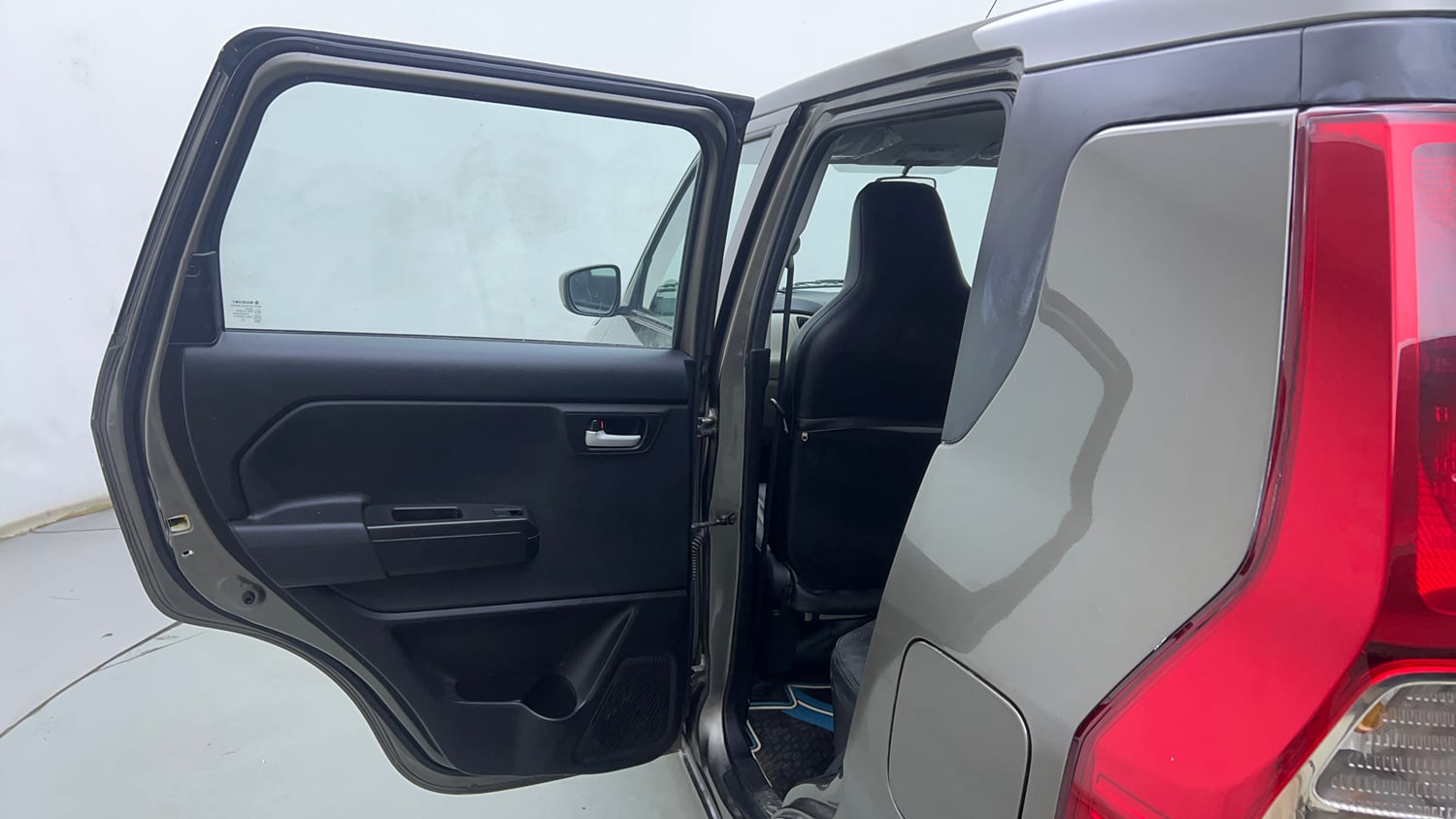 Used 2021 Maruti Suzuki Wagon R 1.0 VXi 1.0 Petrol Manual interior LEFT REAR DOOR OPEN VIEW