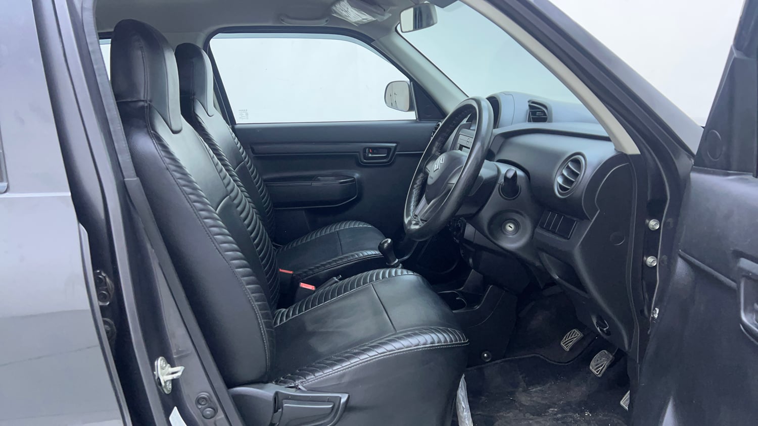 Used 2020 Maruti Suzuki S-Presso VXi Petrol Manual interior RIGHT SIDE FRONT DOOR CABIN VIEW