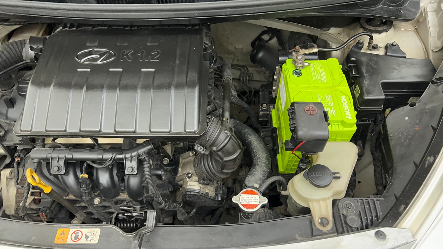Used 2014 Hyundai Xcent Base 1.2 Petrol Manual engine ENGINE LEFT SIDE VIEW