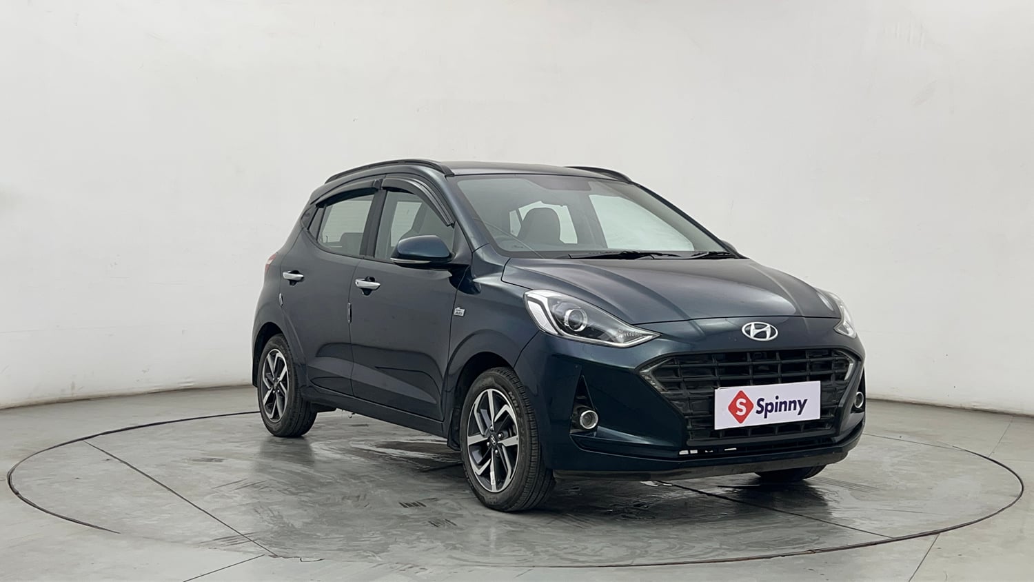 Used 2022 Hyundai Grand i10 Nios Asta AMT 1.2 Kappa VTVT Petrol Automatic exterior RIGHT FRONT CORNER VIEW