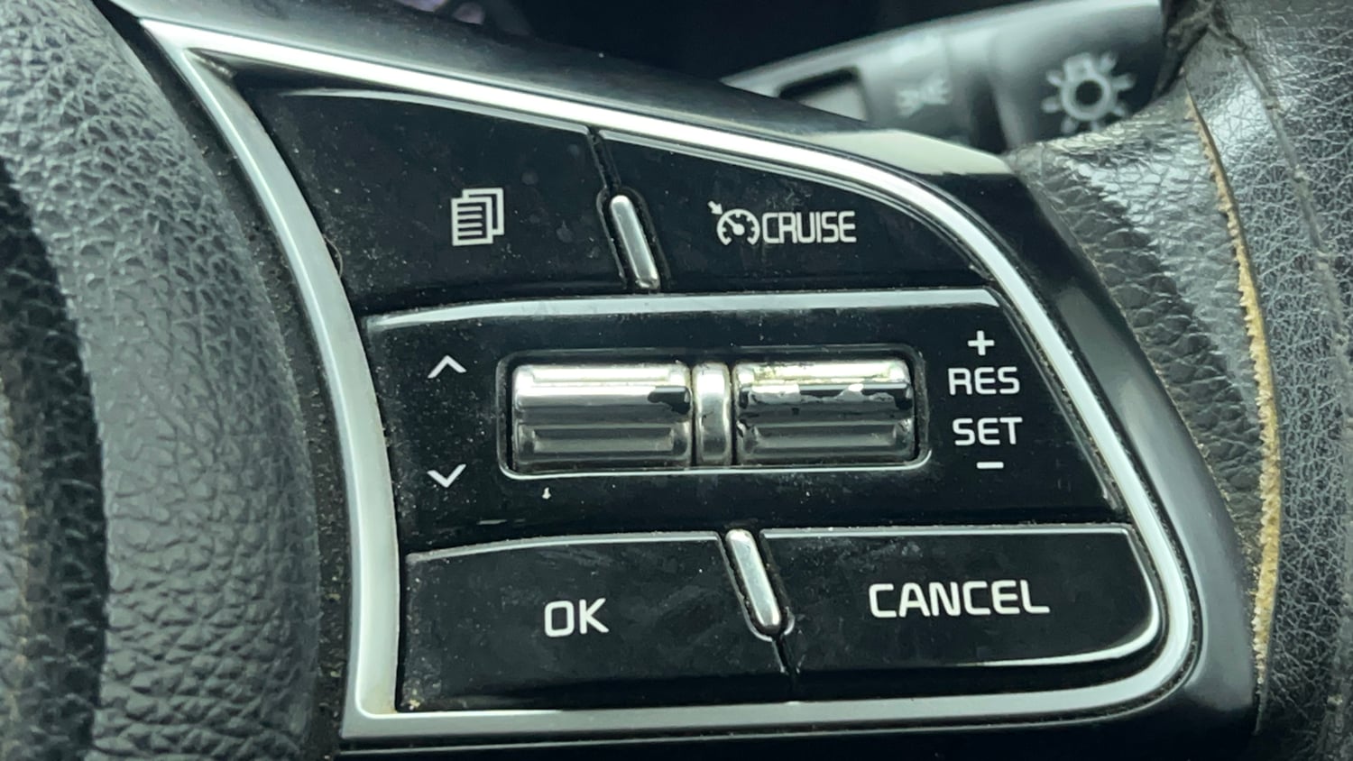 Used 2020 Kia Seltos HTK Plus 1.5 Petrol Manual top_features Cruise control