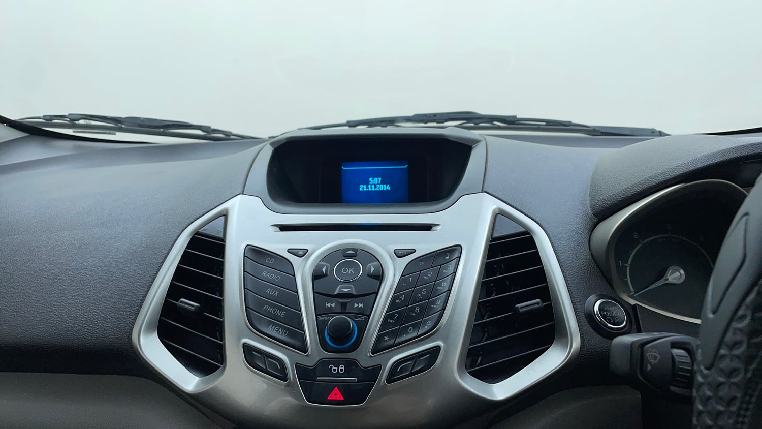 Used 2017 Ford EcoSport Titanium 1.5L TDCi Diesel Manual top_features Integrated (in-dash) music system