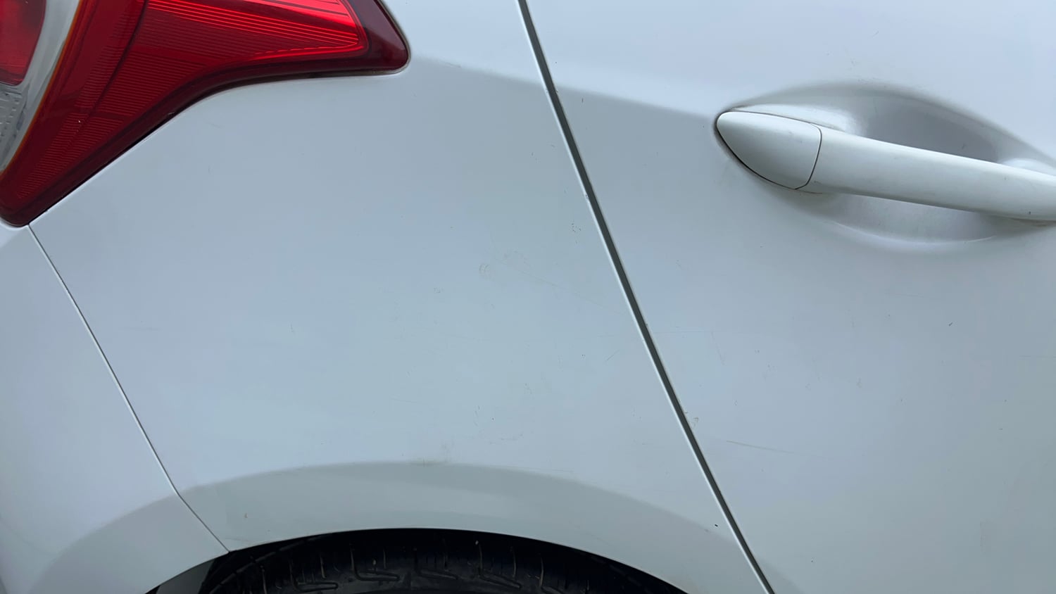 Used 2013 Hyundai Grand i10 Magna 1.2 Kappa VTVT Petrol Manual dents MINOR SCRATCH