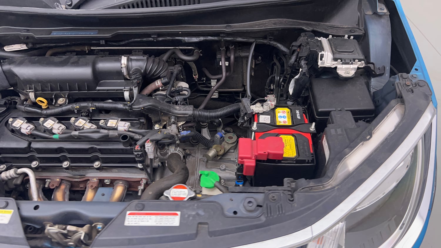 Used 2023 Maruti Suzuki Ignis Zeta 1.2 MT Petrol Manual engine ENGINE LEFT SIDE VIEW