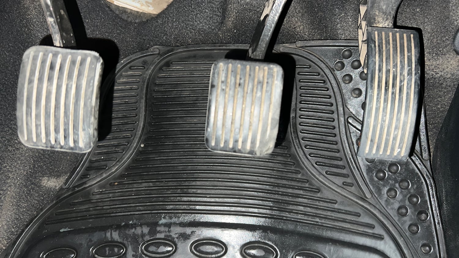 Used 2018 Hyundai Grand i10 Sportz 1.2 Kappa VTVT Petrol Manual interior PEDALS VIEW