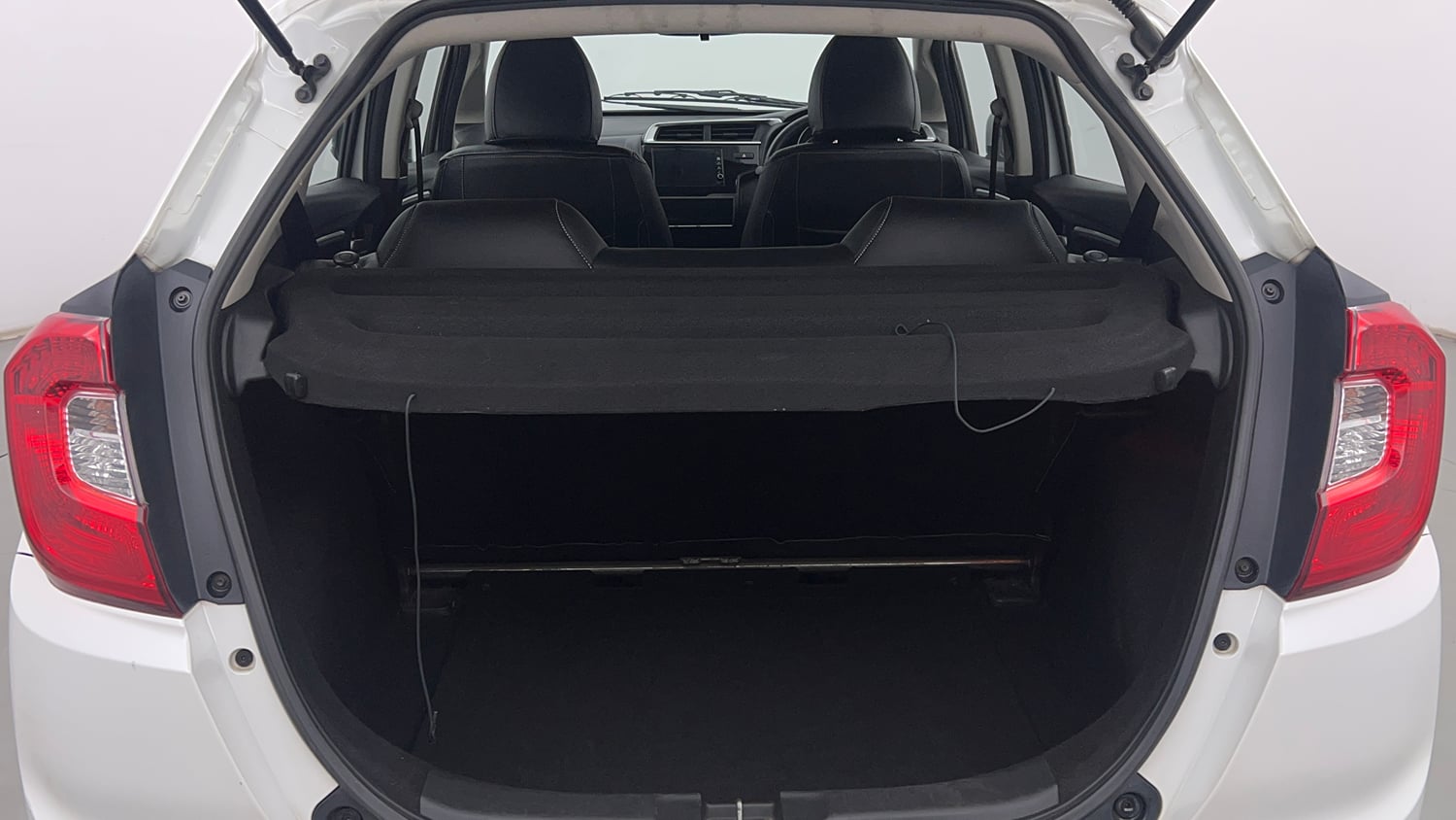 Used 2019 Honda WR-V VX MT Petrol Petrol Manual interior DICKY INSIDE VIEW