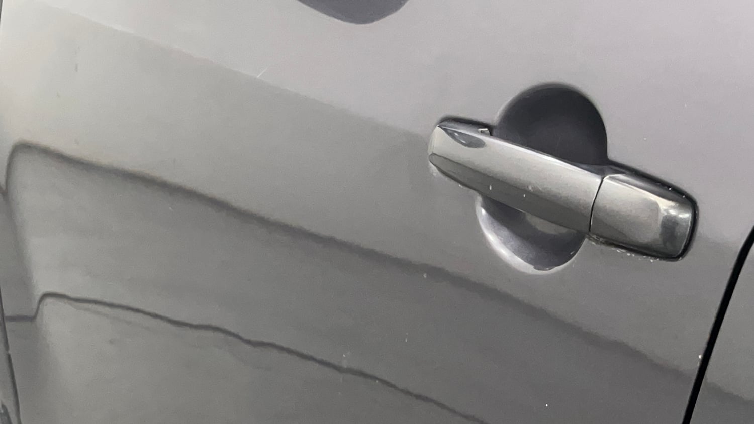 Used 2013 Maruti Suzuki Ertiga Vxi Petrol Manual dents MINOR SCRATCH