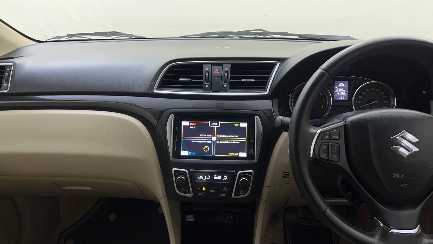 Used 2016 Maruti Suzuki Ciaz ZXI+ Petrol Manual interior MUSIC SYSTEM & AC CONTROL VIEW