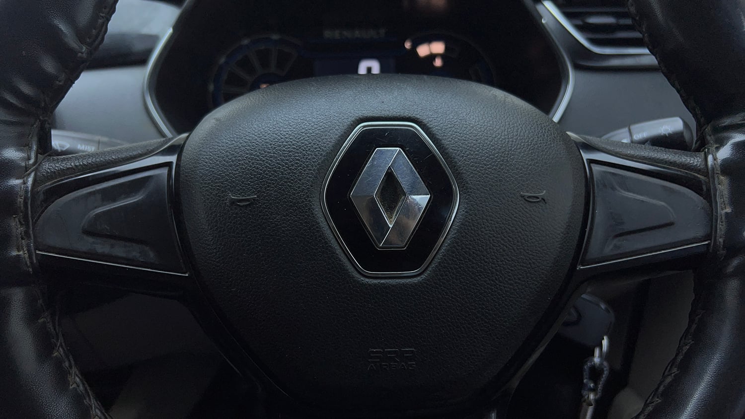 Used 2020 Renault Triber RXT Petrol Manual top_features Airbags
