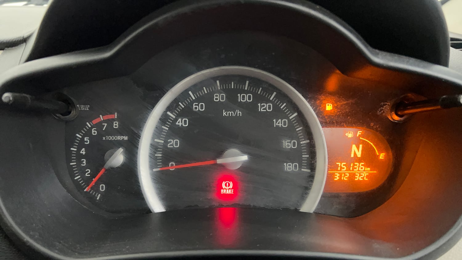 Used 2015 Maruti Suzuki Celerio VXi AMT Petrol Automatic interior CLUSTERMETER VIEW