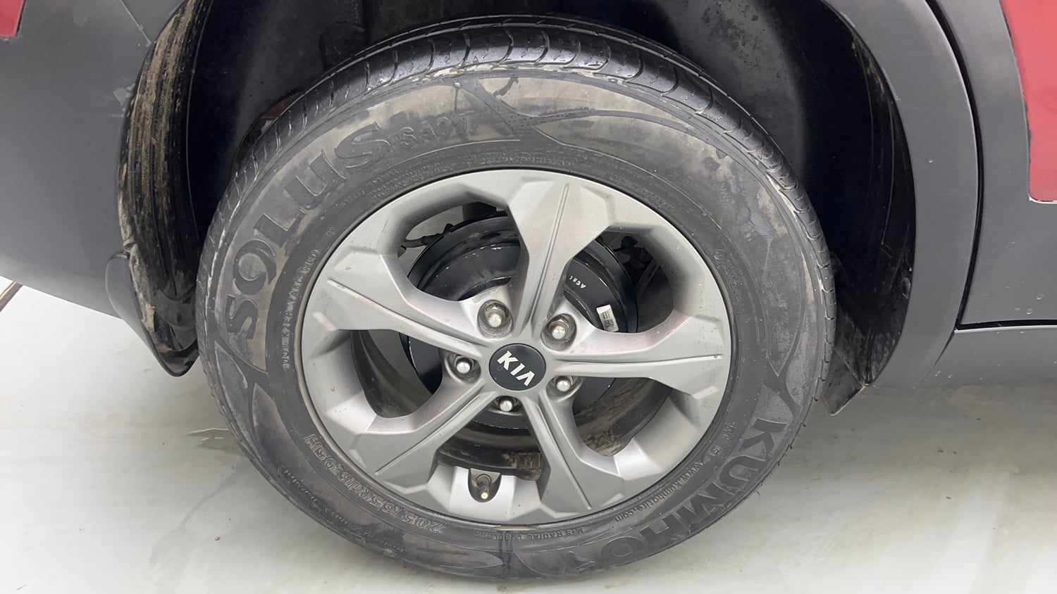 Used 2020 Kia Seltos HTK Plus 1.5 Petrol Manual tyres RIGHT REAR TYRE RIM VIEW