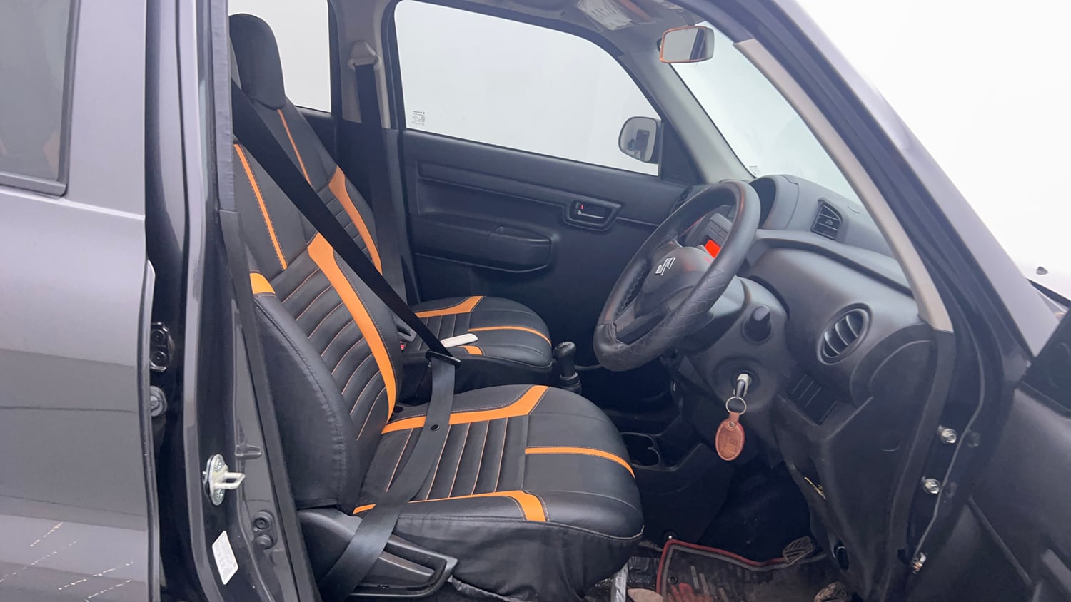 Used 2022 Maruti Suzuki S-Presso VXi (O) Petrol Manual interior RIGHT SIDE FRONT DOOR CABIN VIEW