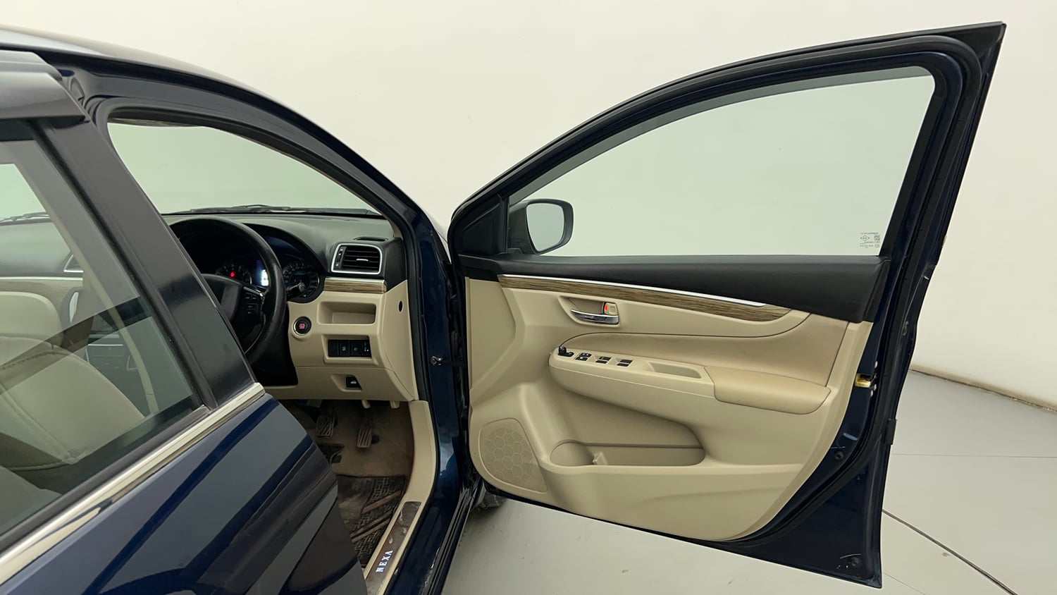 Used 2022 Maruti Suzuki Ciaz Zeta 1.5 Petrol Manual interior RIGHT FRONT DOOR OPEN VIEW