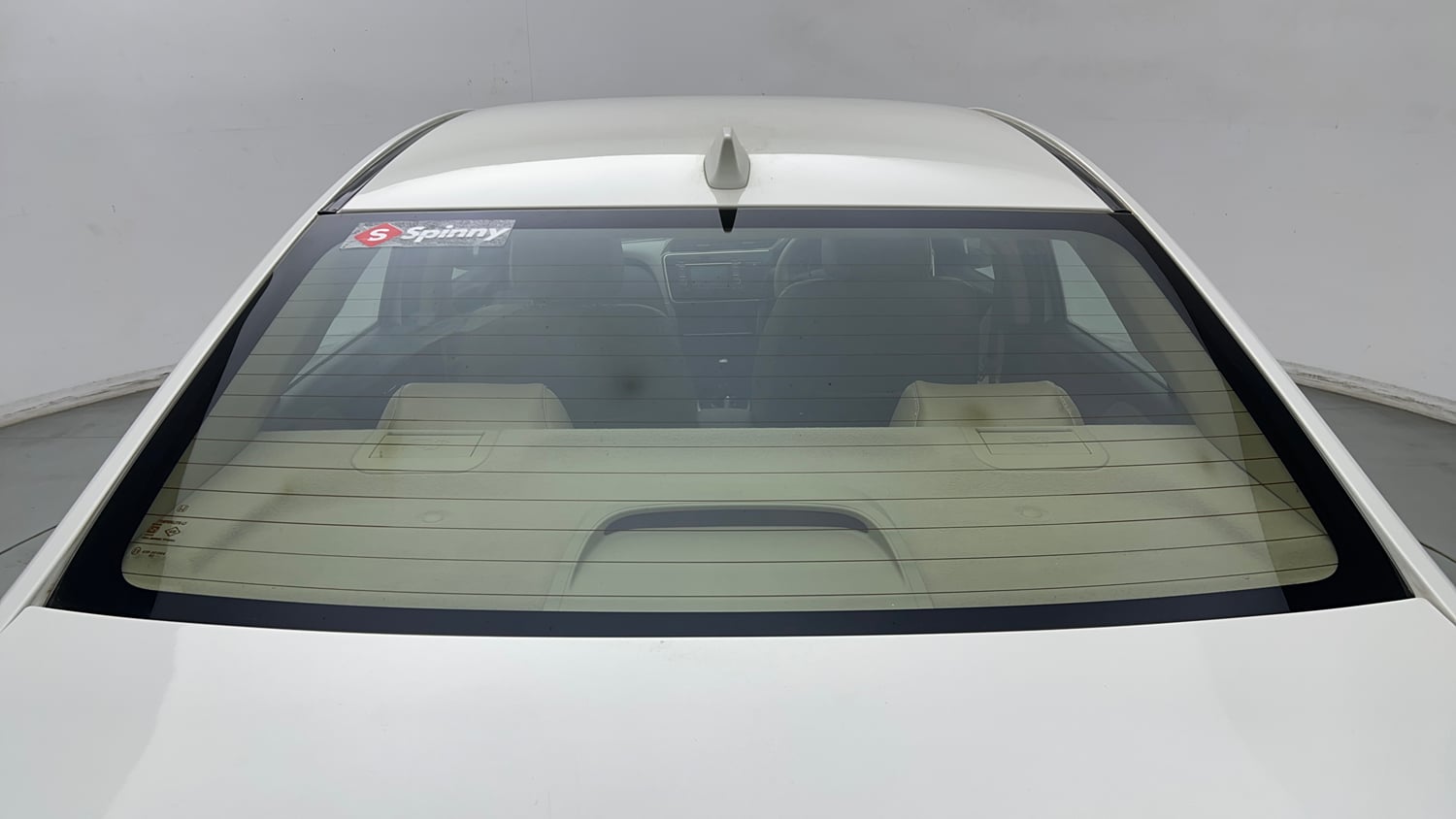 Used 2017 Honda City V Petrol Manual exterior BACK WINDSHIELD VIEW