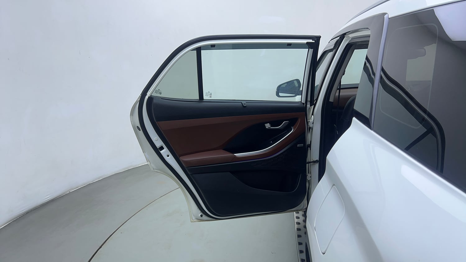 Used 2022 Hyundai Alcazar Signature (O) 6 STR 1.5 Diesel AT Diesel Automatic interior LEFT REAR DOOR OPEN VIEW