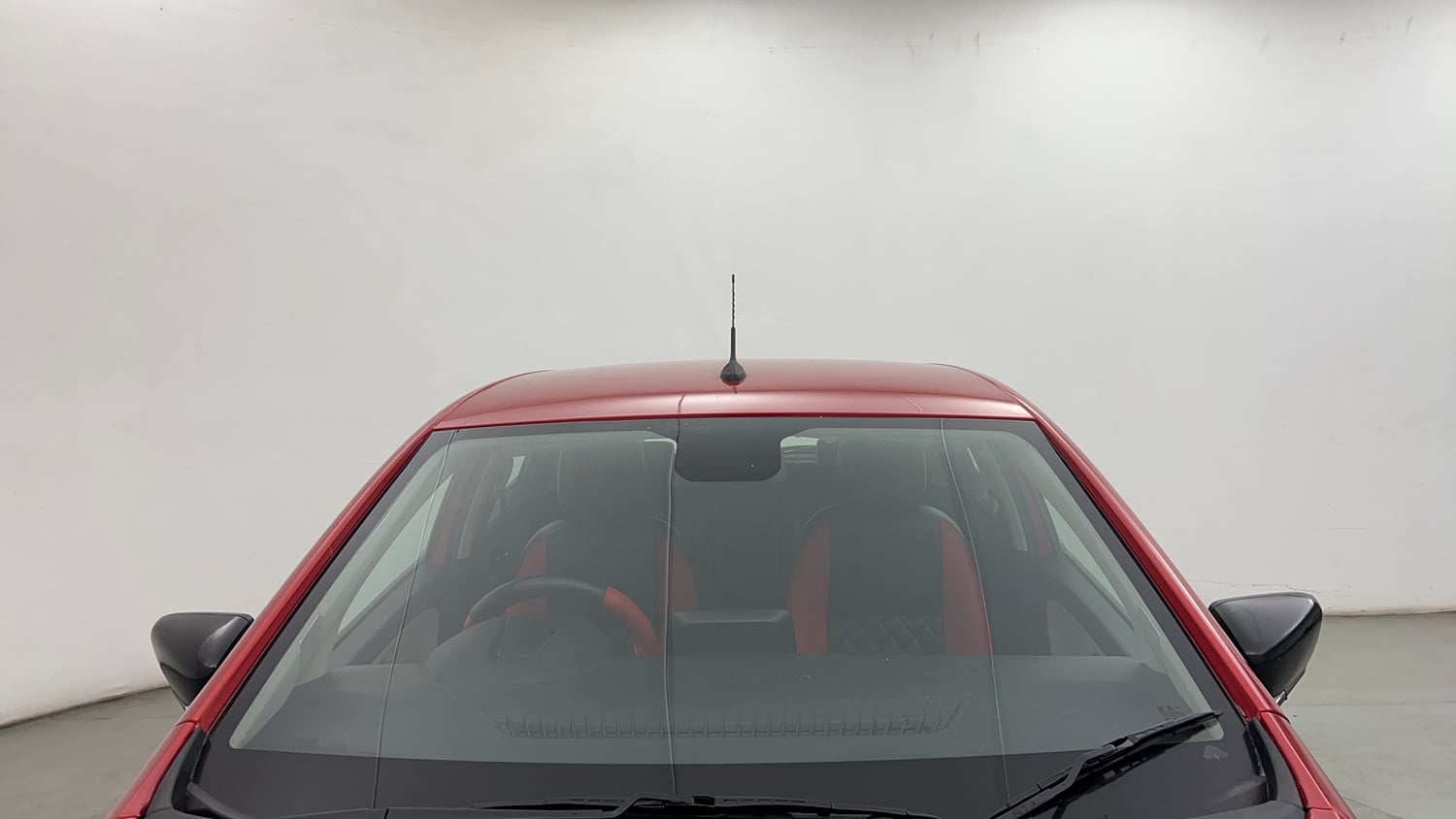 Used 2022 Tata Altroz XZA Petrol Petrol Automatic exterior FRONT WINDSHIELD VIEW