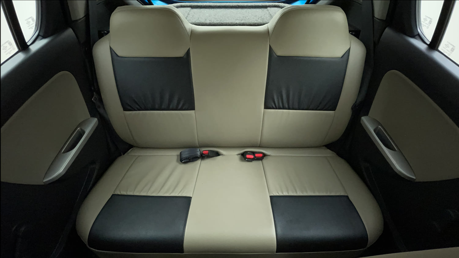 Used 2016 Maruti Suzuki Alto K10 VXi AMT Petrol Automatic interior REAR SEAT CONDITION VIEW
