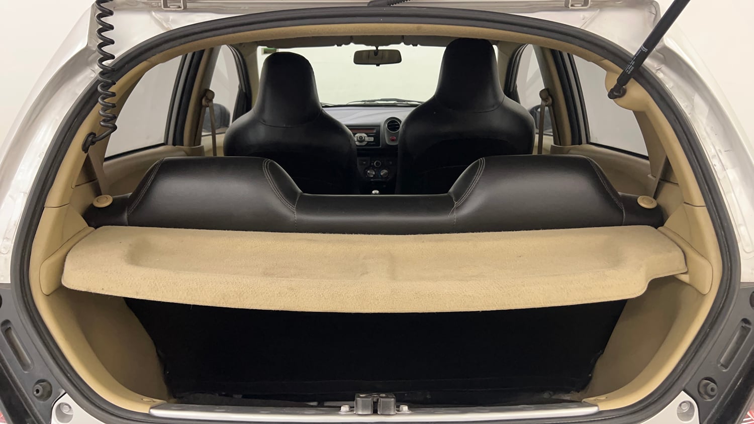 Used 2014 Honda Brio S MT Petrol Manual interior DICKY INSIDE VIEW