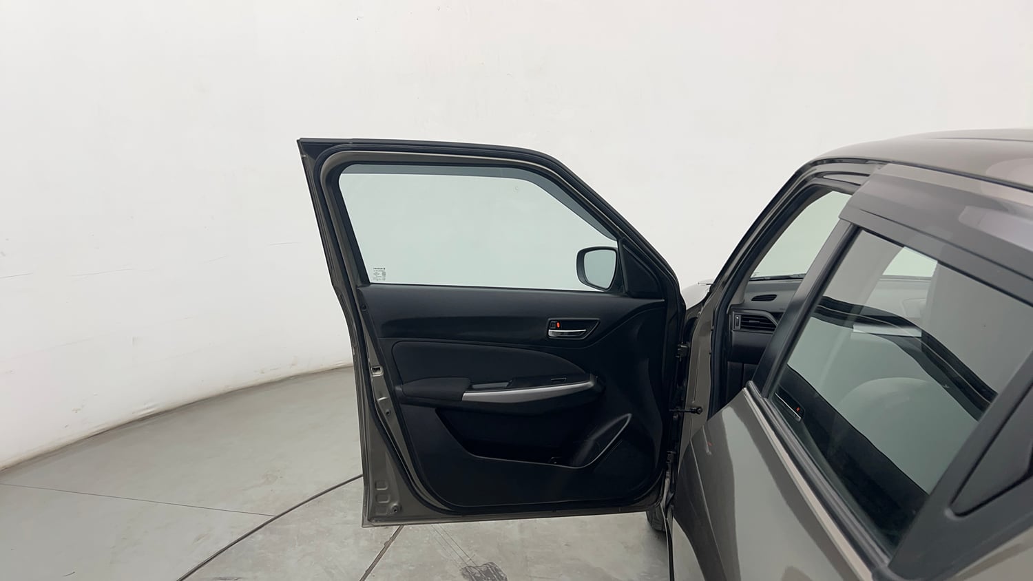 Used 2022 Maruti Suzuki Swift ZXi Petrol Manual interior LEFT FRONT DOOR OPEN VIEW