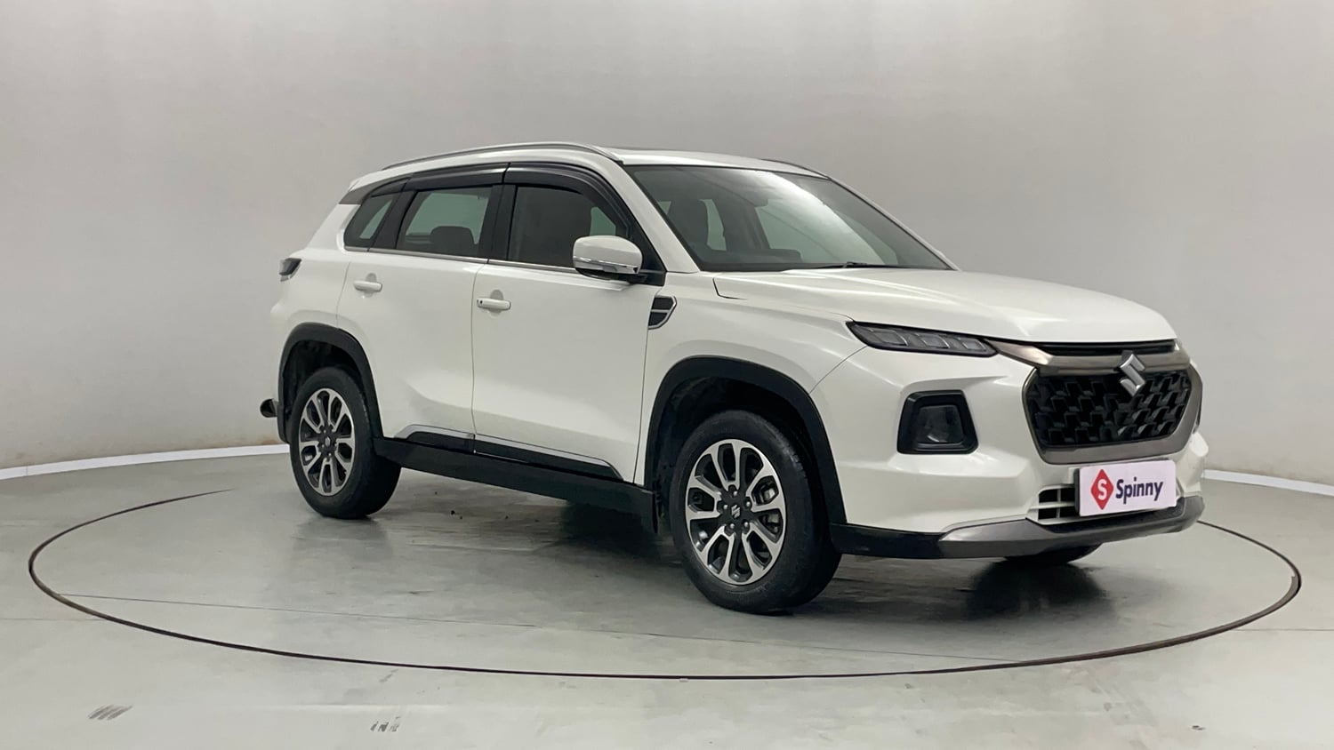 Used 2024 Maruti Suzuki Grand Vitara Zeta Plus Intelligent Hybrid eCVT Hybrid Automatic exterior RIGHT FRONT CORNER VIEW