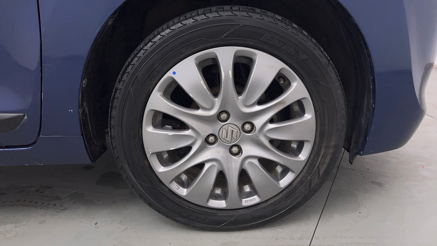Used 2018 Maruti Suzuki Baleno Zeta 1.3 Diesel Manual tyres RIGHT FRONT TYRE RIM VIEW