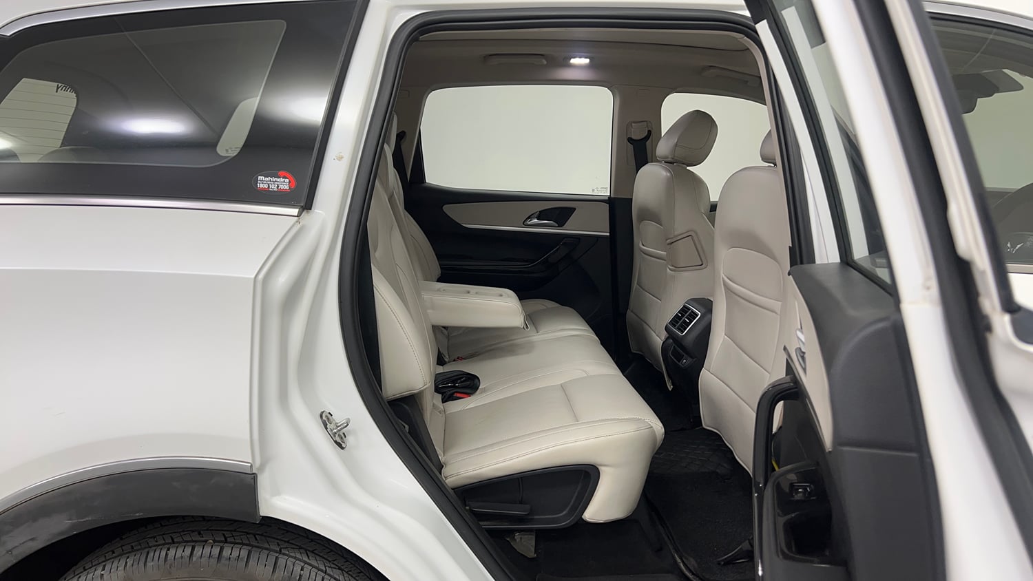 Used 2022 Mahindra XUV700 AX 7 Petrol AT 7 STR Petrol Automatic interior RIGHT SIDE REAR DOOR CABIN VIEW