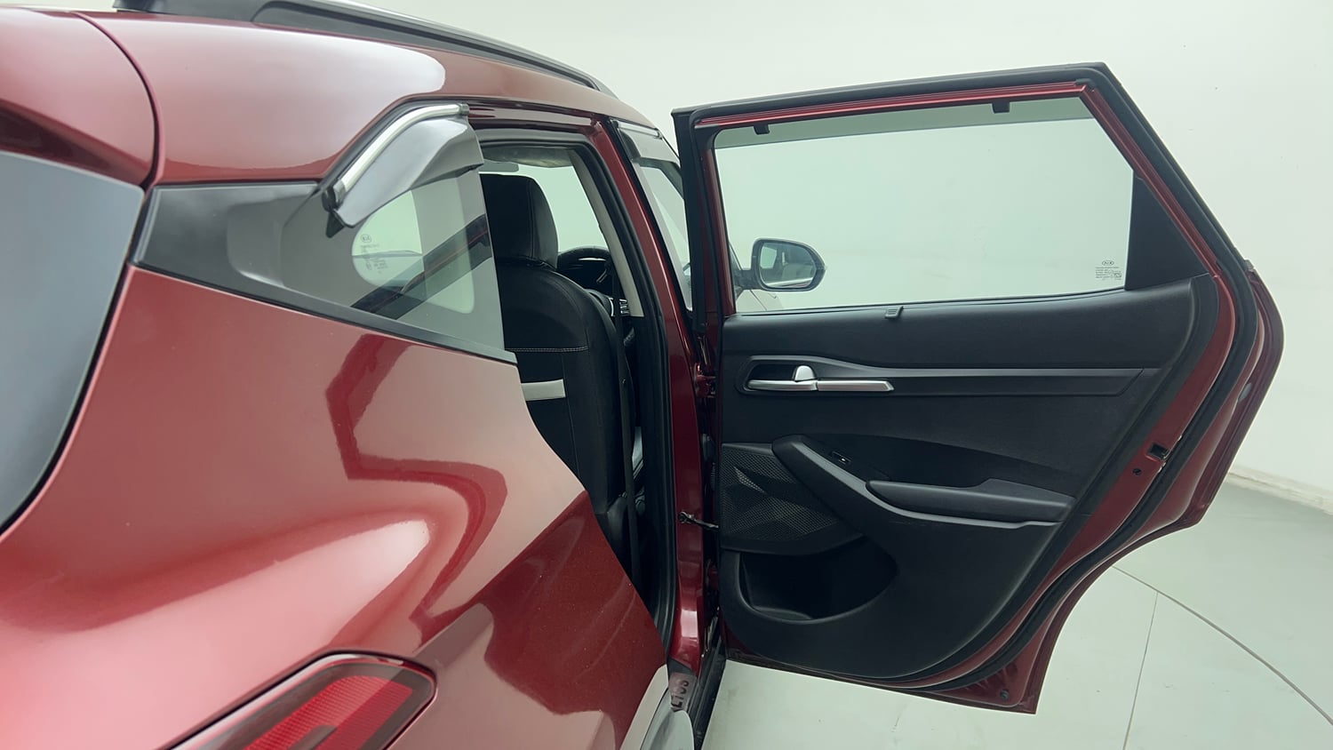 Used 2020 Kia Seltos HTK Plus 1.5 Petrol Manual interior RIGHT REAR DOOR OPEN VIEW